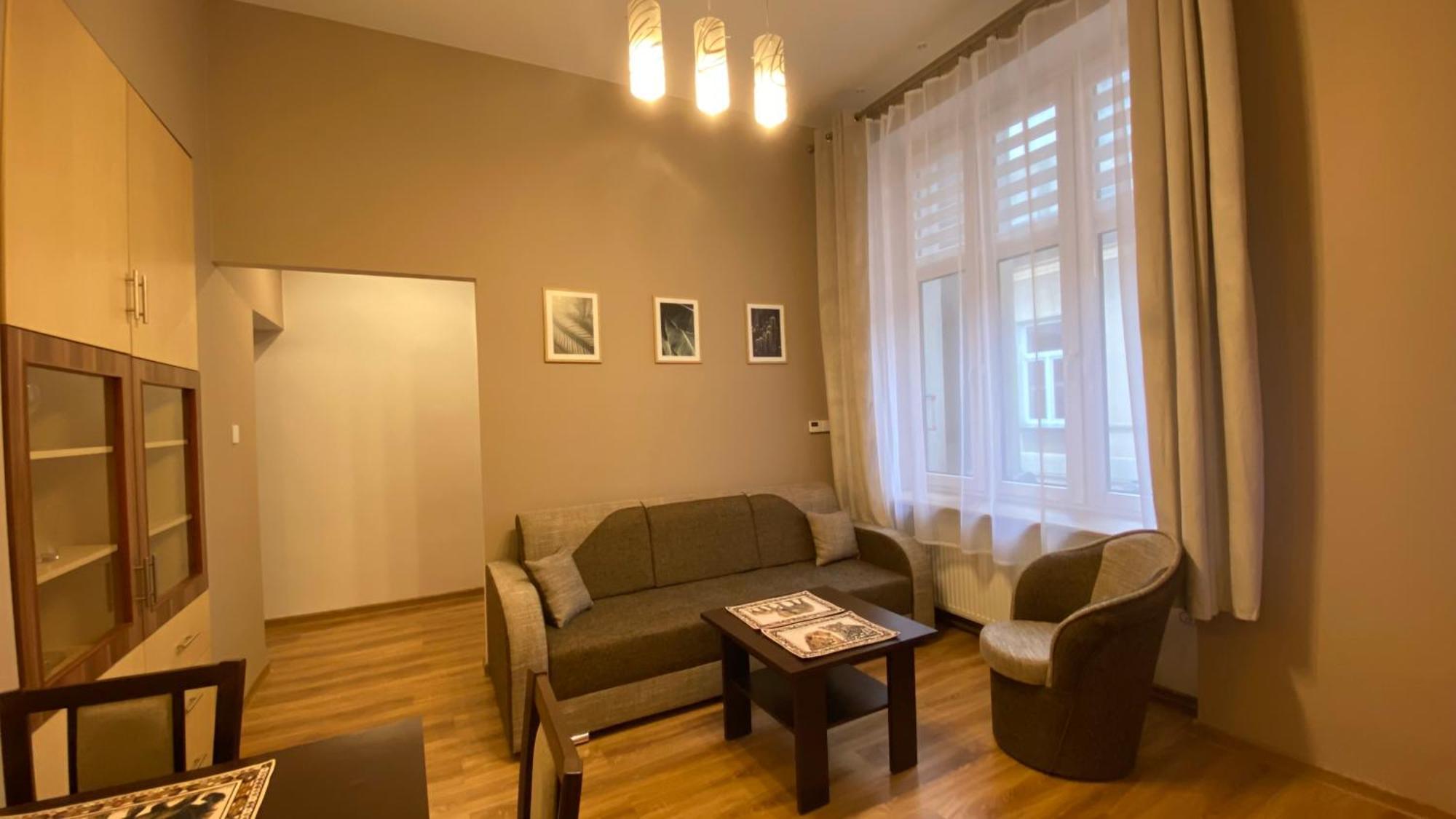Lublinbnb - Exclusive Family Apartment ------ In The Heart Of Lublin -------------------------------- Bedroom & Living Room & Kitchen ภายนอก รูปภาพ